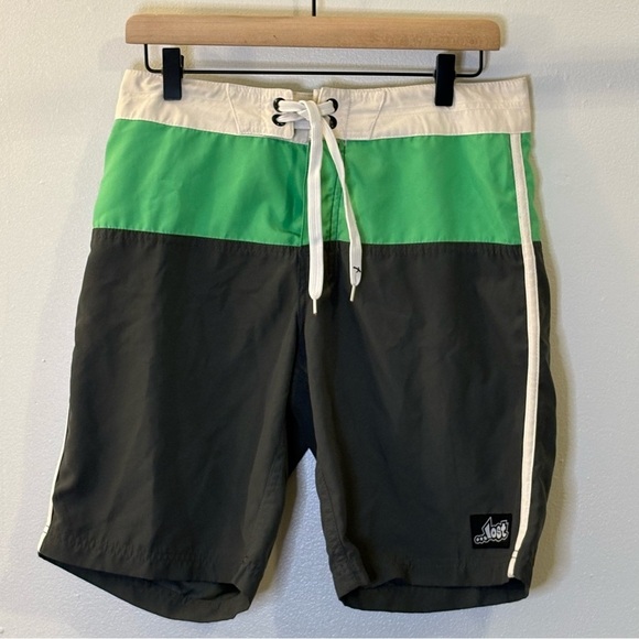 Vintage Y2K Lost Green and Black Board Shorts with Quick-Dry Fabric Size 30 - Picture 1 of 9